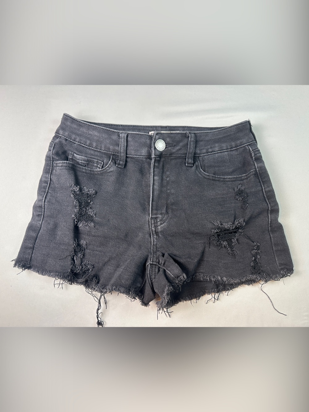SO Shorts High Rise Juniors Black Distressed Denim Jean Size 7 26